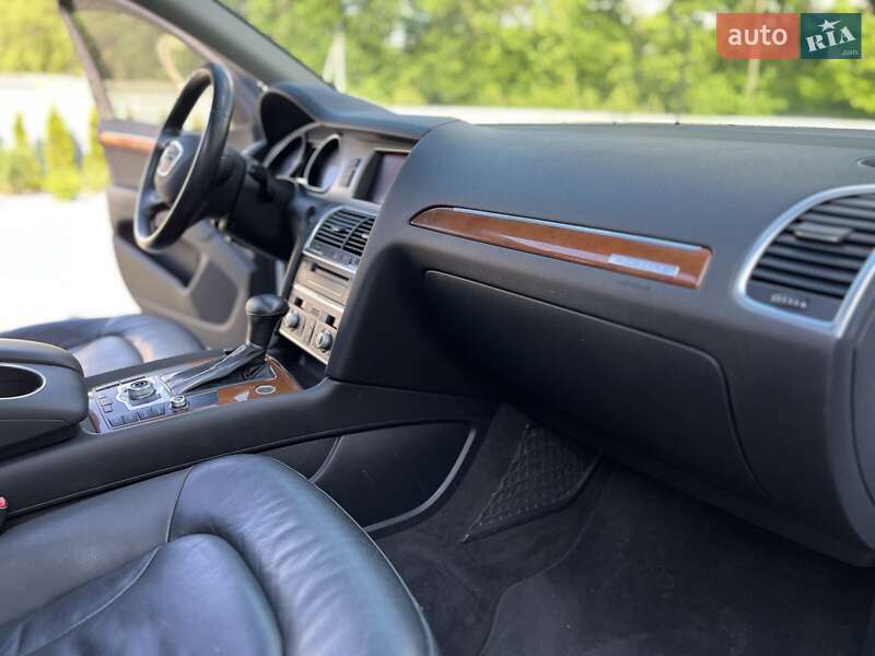 Позашляховик / Кросовер Audi Q7 2015 в Луцьку фото 15 Позашляховик / Кросовер Audi Q7 2015 в Луцьку