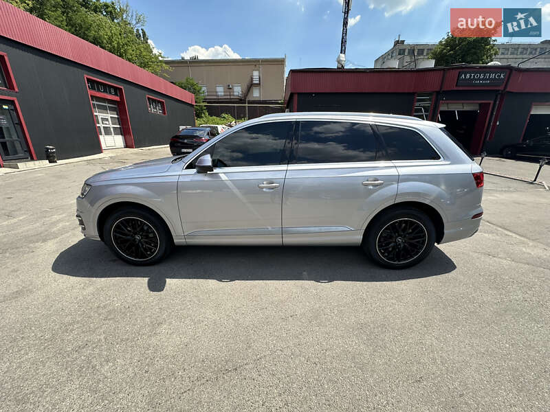 Внедорожник / Кроссовер Audi Q7 2019 в Киеве фото 4 Внедорожник / Кроссовер Audi Q7 2019 в Киеве