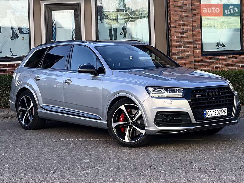 Позашляховик / Кросовер Audi Q7 2017 в Києві