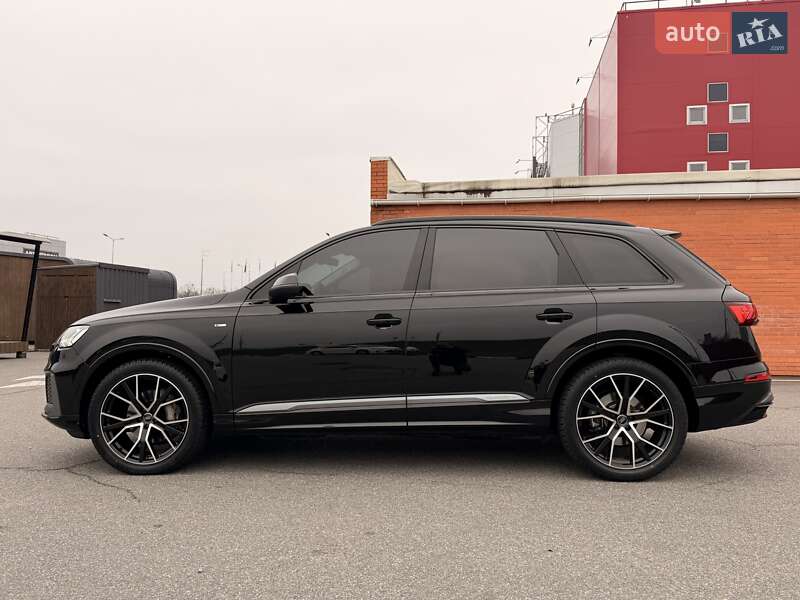 Позашляховик / Кросовер Audi Q7 2022 в Києві фото 8 Позашляховик / Кросовер Audi Q7 2022 в Києві