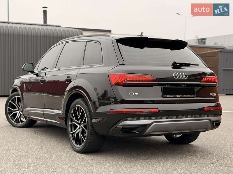 Позашляховик / Кросовер Audi Q7 2022 в Києві фото 7 Позашляховик / Кросовер Audi Q7 2022 в Києві