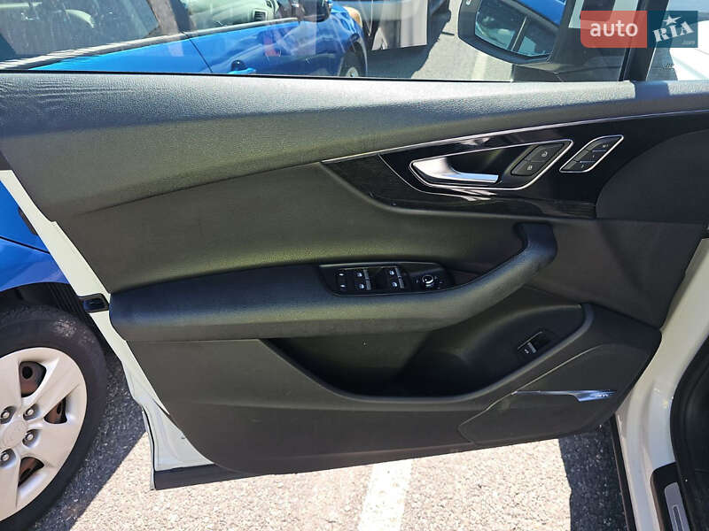 Позашляховик / Кросовер Audi Q7 2016 в Львові фото 14 Позашляховик / Кросовер Audi Q7 2016 в Львові