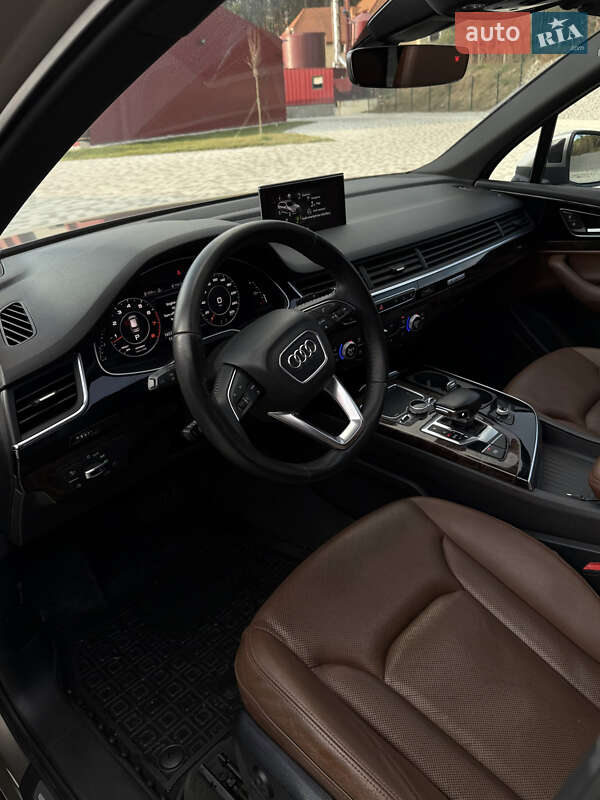 Позашляховик / Кросовер Audi Q7 2017 в Львові