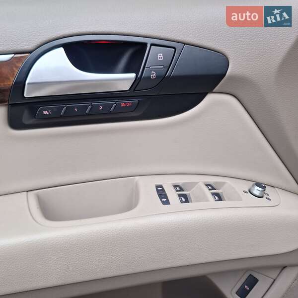 Внедорожник / Кроссовер Audi Q7 2013 в Тернополе