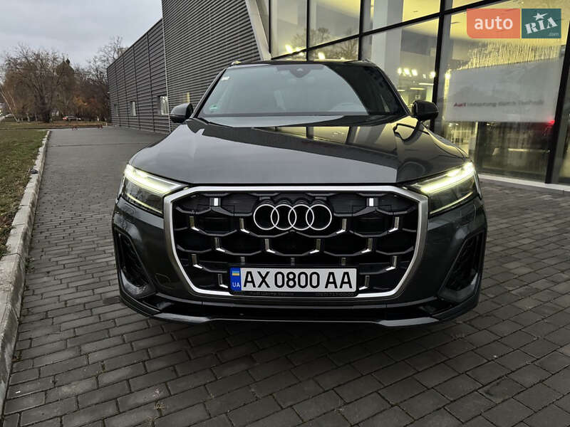 Внедорожник / Кроссовер Audi Q7 2024 в Харькове