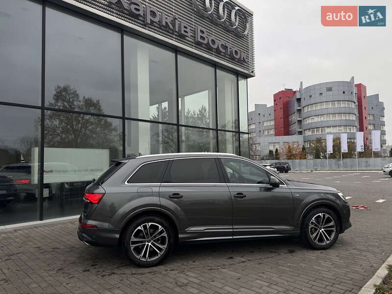 Внедорожник / Кроссовер Audi Q7 2024 в Харькове