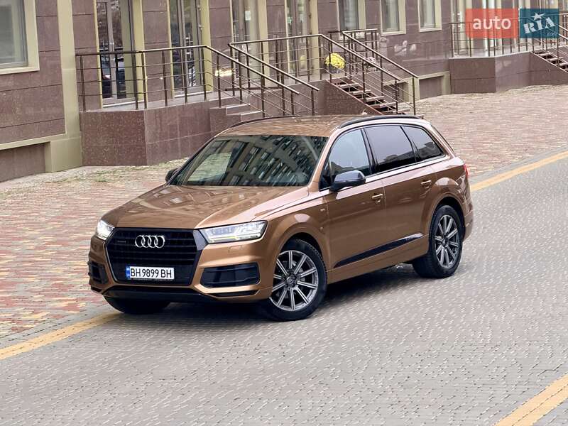Внедорожник / Кроссовер Audi Q7 2017 в Одессе