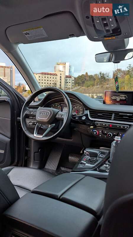 Позашляховик / Кросовер Audi Q7 2018 в Києві