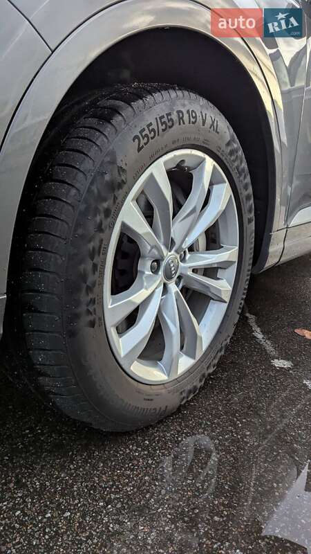 Позашляховик / Кросовер Audi Q7 2018 в Києві