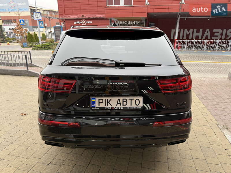 Позашляховик / Кросовер Audi Q7 2018 в Львові