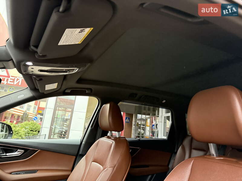 Позашляховик / Кросовер Audi Q7 2018 в Львові