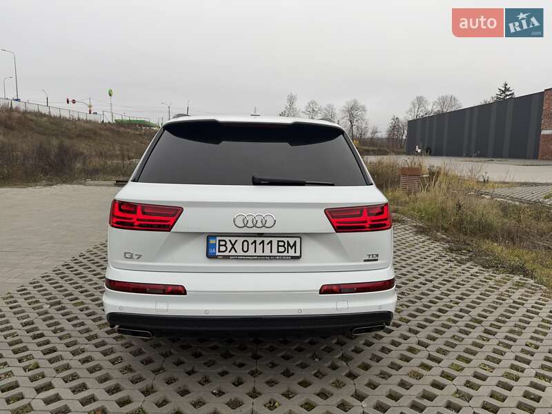 Позашляховик / Кросовер Audi Q7 2017 в Хмельницькому
