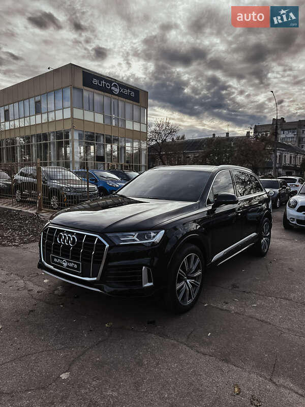 Позашляховик / Кросовер Audi Q7 2019 в Миколаєві