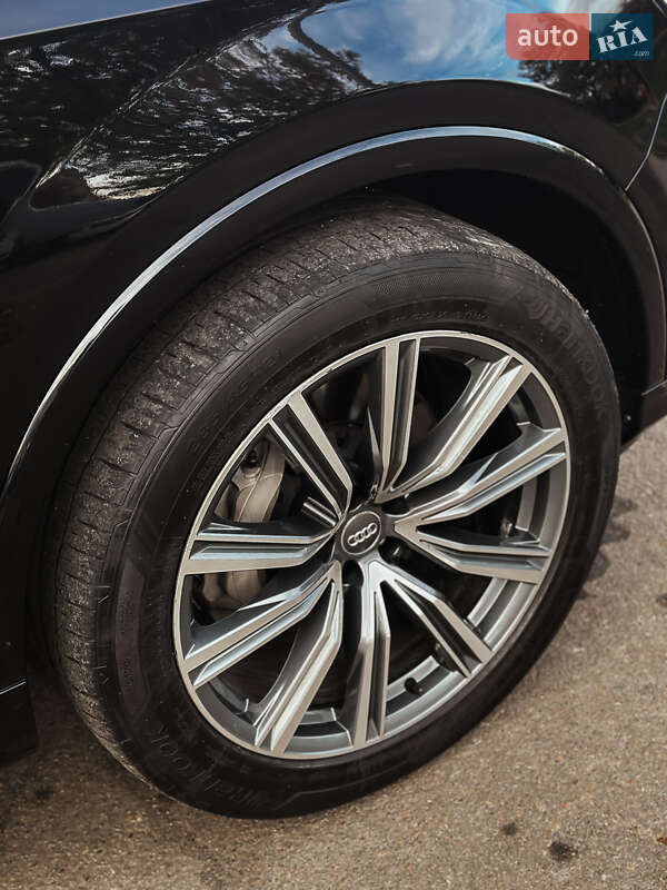 Позашляховик / Кросовер Audi Q7 2019 в Миколаєві