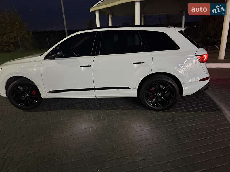 Позашляховик / Кросовер Audi Q7 2020 в Одесі