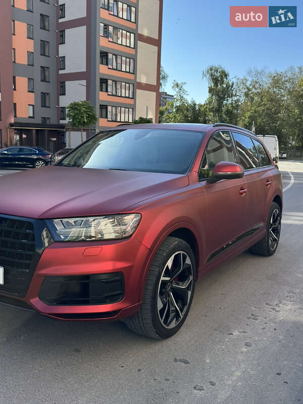Позашляховик / Кросовер Audi Q7 2018 в Києві фото 23 Позашляховик / Кросовер Audi Q7 2018 в Києві