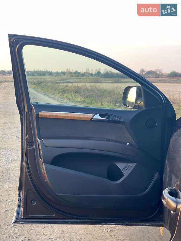 Внедорожник / Кроссовер Audi Q7 2010 в Камне-Каширском