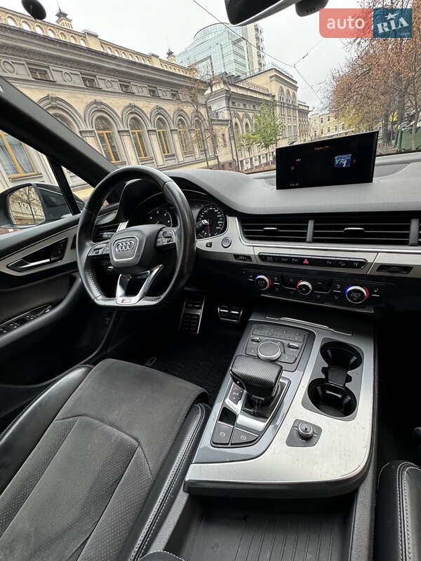 Позашляховик / Кросовер Audi Q7 2017 в Києві фото 8 Позашляховик / Кросовер Audi Q7 2017 в Києві