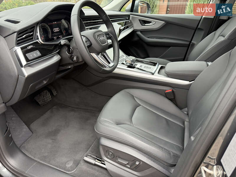 Внедорожник / Кроссовер Audi Q7 2023 в Днепре