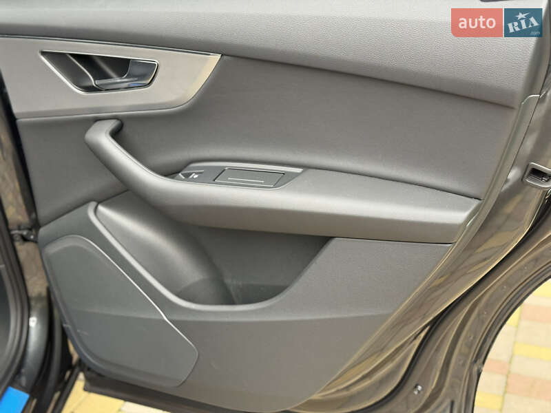 Внедорожник / Кроссовер Audi Q7 2023 в Днепре