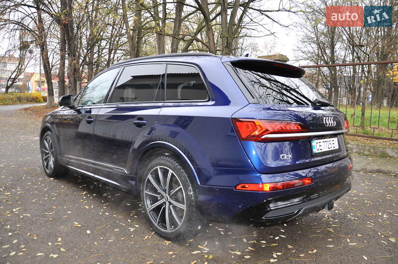 Позашляховик / Кросовер Audi Q7 2020 в Чернівцях