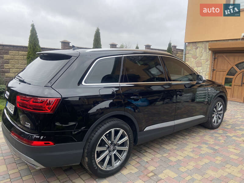Позашляховик / Кросовер Audi Q7 2017 в Тернополі