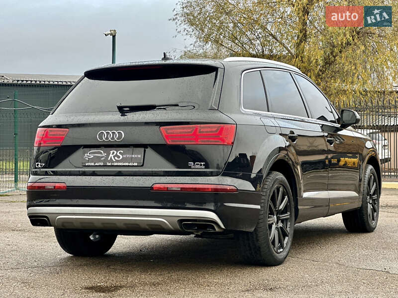 Внедорожник / Кроссовер Audi Q7 2017 в Киеве