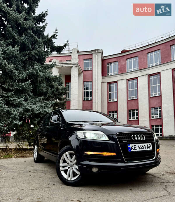 Позашляховик / Кросовер Audi Q7 2007 в Дніпрі