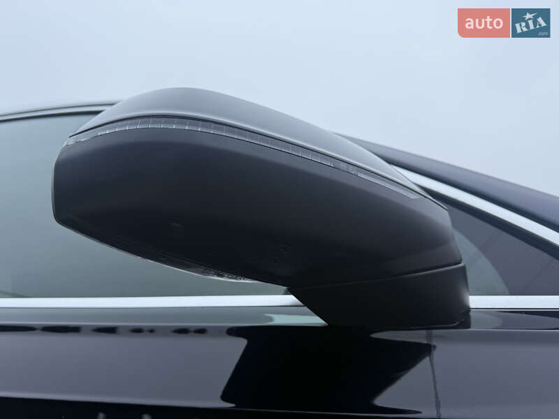 Позашляховик / Кросовер Audi Q7 2017 в Львові