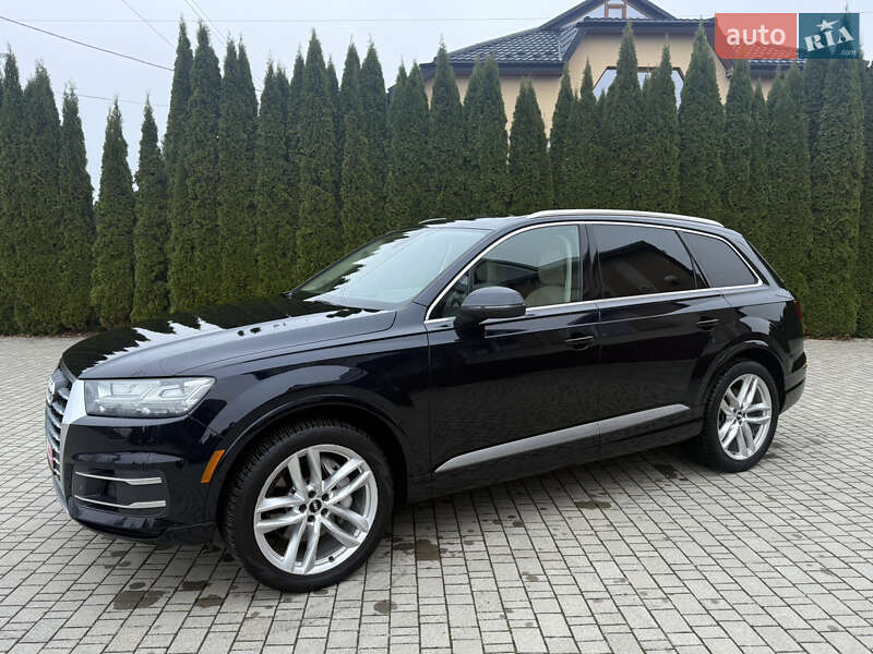 Позашляховик / Кросовер Audi Q7 2017 в Львові