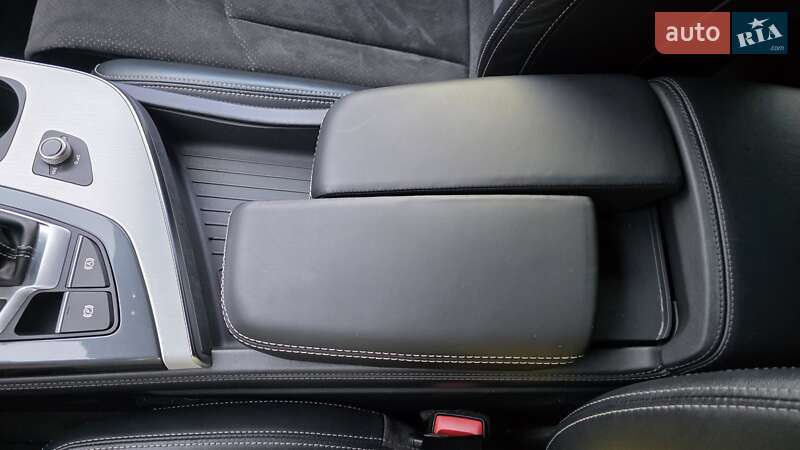 Позашляховик / Кросовер Audi Q7 2017 в Києві фото 28 Позашляховик / Кросовер Audi Q7 2017 в Києві