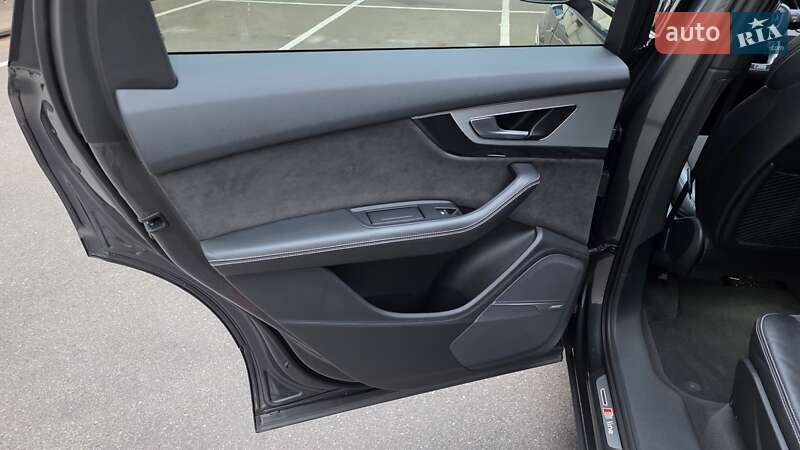 Позашляховик / Кросовер Audi Q7 2017 в Києві фото 34 Позашляховик / Кросовер Audi Q7 2017 в Києві