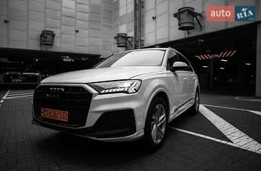 Позашляховик / Кросовер Audi Q7 2021 в Києві