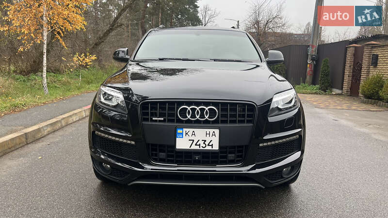 Позашляховик / Кросовер Audi Q7 2015 в Києві