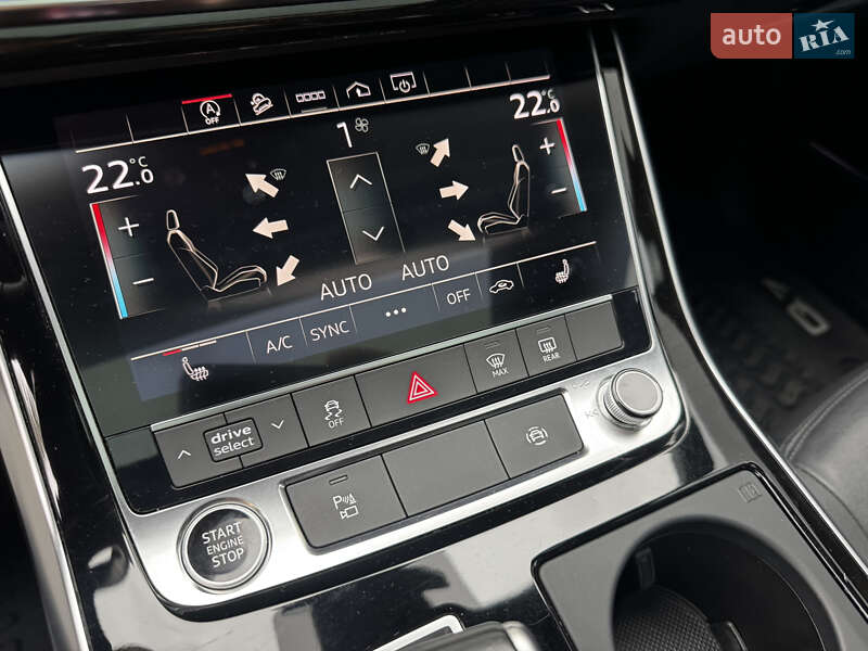 Позашляховик / Кросовер Audi Q7 2021 в Києві