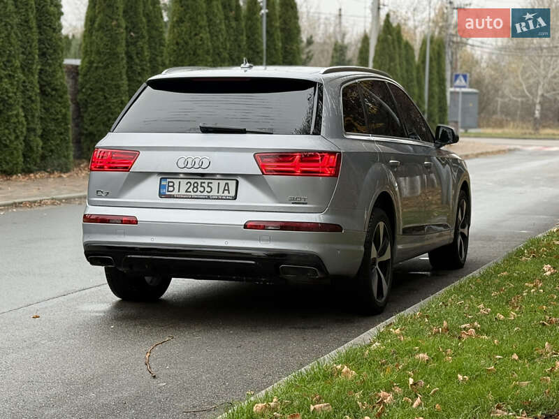 Позашляховик / Кросовер Audi Q7 2018 в Києві