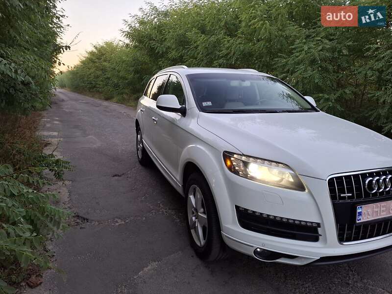 Позашляховик / Кросовер Audi Q7 2014 в Луцьку