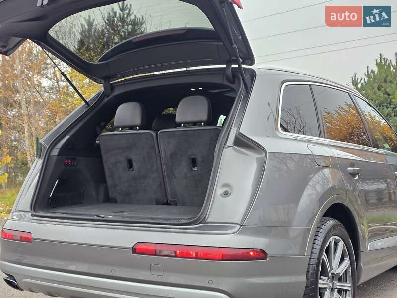 Позашляховик / Кросовер Audi Q7 2016 в Хмельницькому