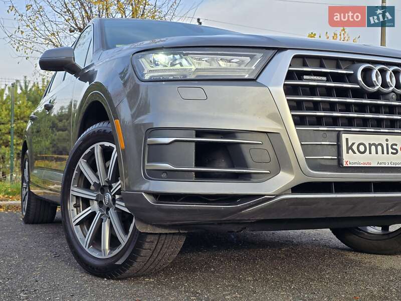 Позашляховик / Кросовер Audi Q7 2016 в Хмельницькому