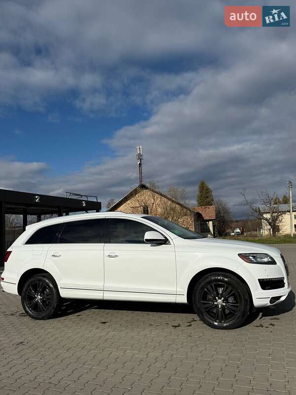 Внедорожник / Кроссовер Audi Q7 2010 в Косове