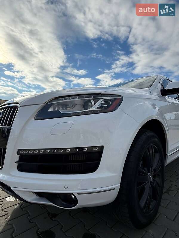 Внедорожник / Кроссовер Audi Q7 2010 в Косове