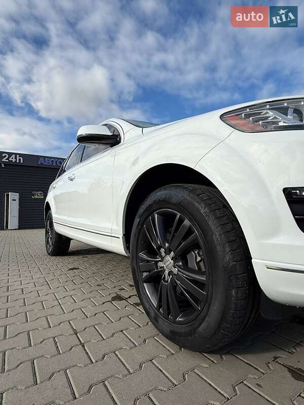 Внедорожник / Кроссовер Audi Q7 2010 в Косове