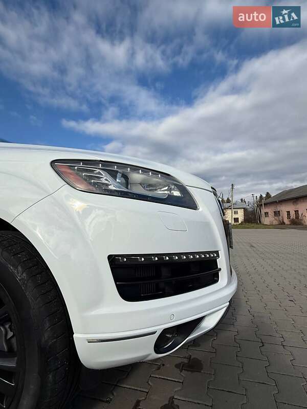 Внедорожник / Кроссовер Audi Q7 2010 в Косове