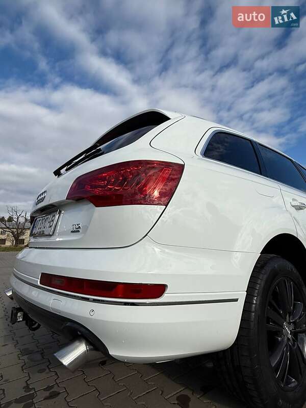 Внедорожник / Кроссовер Audi Q7 2010 в Косове