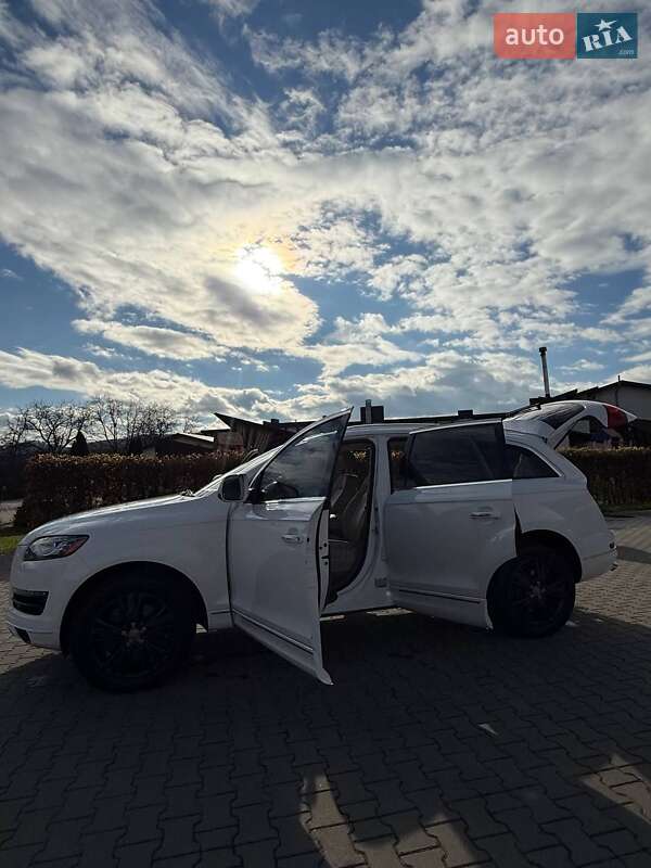 Внедорожник / Кроссовер Audi Q7 2010 в Косове