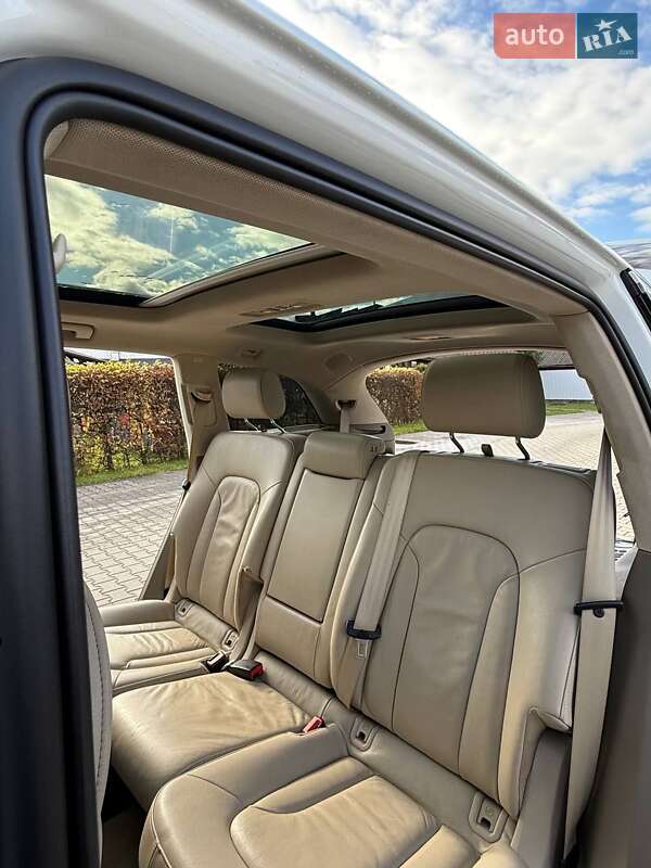 Внедорожник / Кроссовер Audi Q7 2010 в Косове