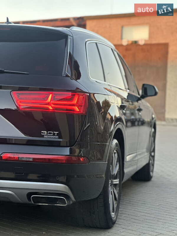 Внедорожник / Кроссовер Audi Q7 2016 в Владимире