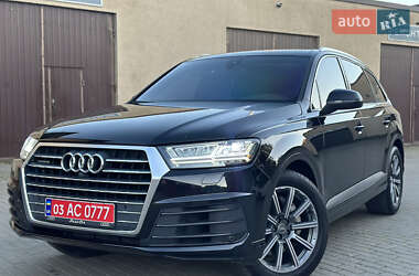 Позашляховик / Кросовер Audi Q7 2017 в Володимирі