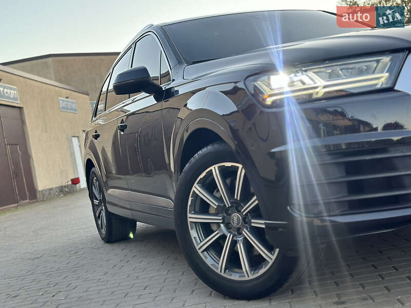 Внедорожник / Кроссовер Audi Q7 2016 в Владимире