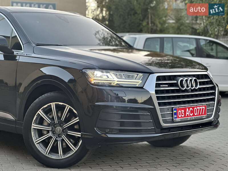 Внедорожник / Кроссовер Audi Q7 2016 в Владимире